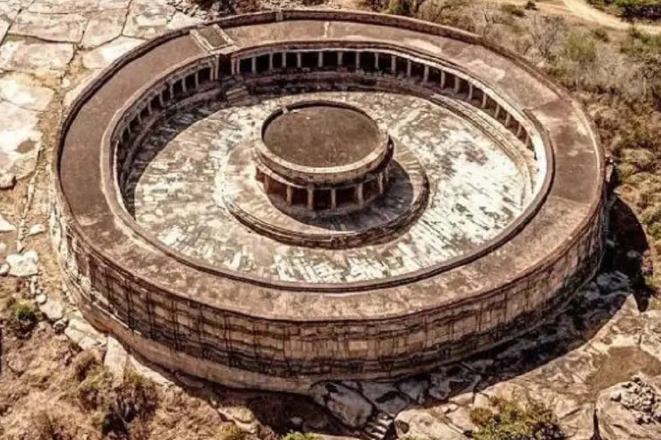 पुराने संसद भवन की गोलाकार संरचना और डिज़ाइन।